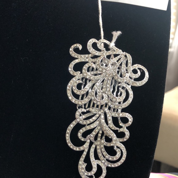 Belaire Bridal Hair Accessories with faux diamonds & silver leaves & faux NEW main image 4